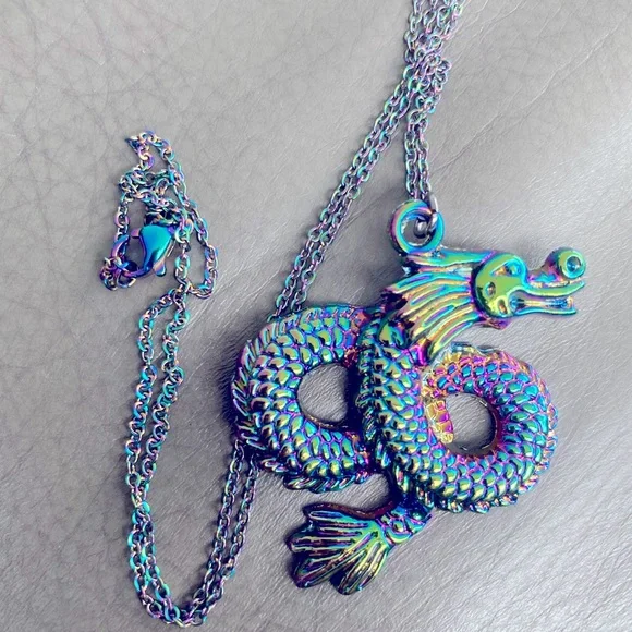 Rainbow 🌈 Chinese dragon 🐉 boho Necklace - Picture 8 of 12